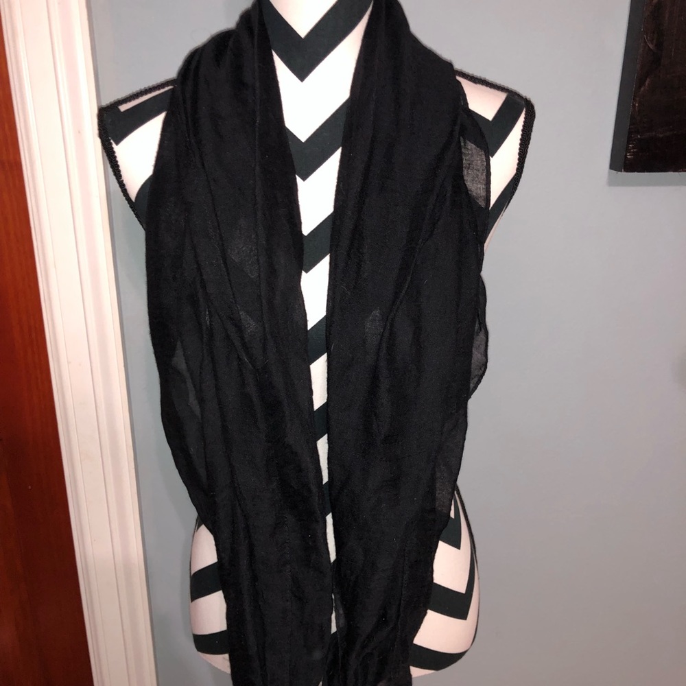 Black Scarf